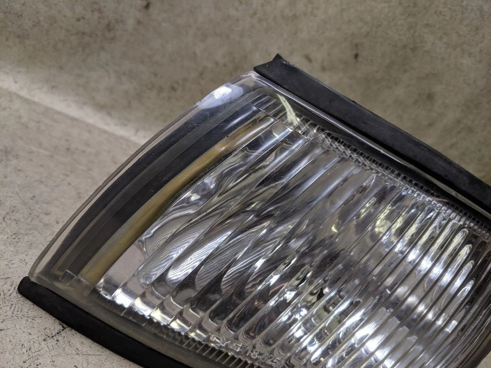 Luz de estacionamiento izquierda del conductor señal de giro compatible con Nissan MAXIMA 1999 w31-203520 Foto 2 de 4