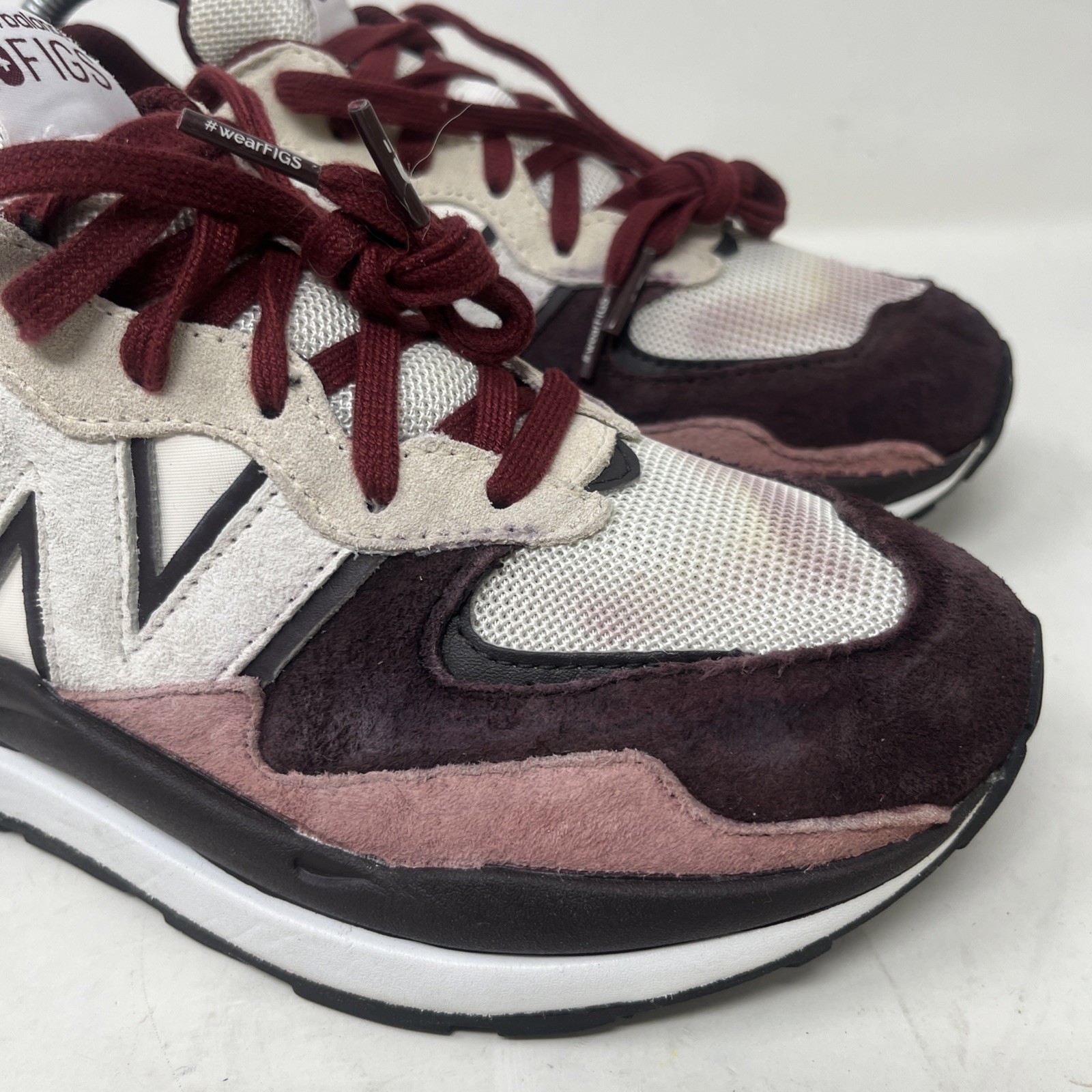 New Balance Figs Women Size 8.5 Limited Edition Mauve Maroon Suede Shoe W5740IN2 image 3