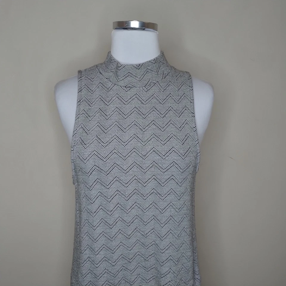 Mini Vestido Free People Talla Mediana Chevron Blanco Negro Tejido Bolsillos Foto 2 de 4