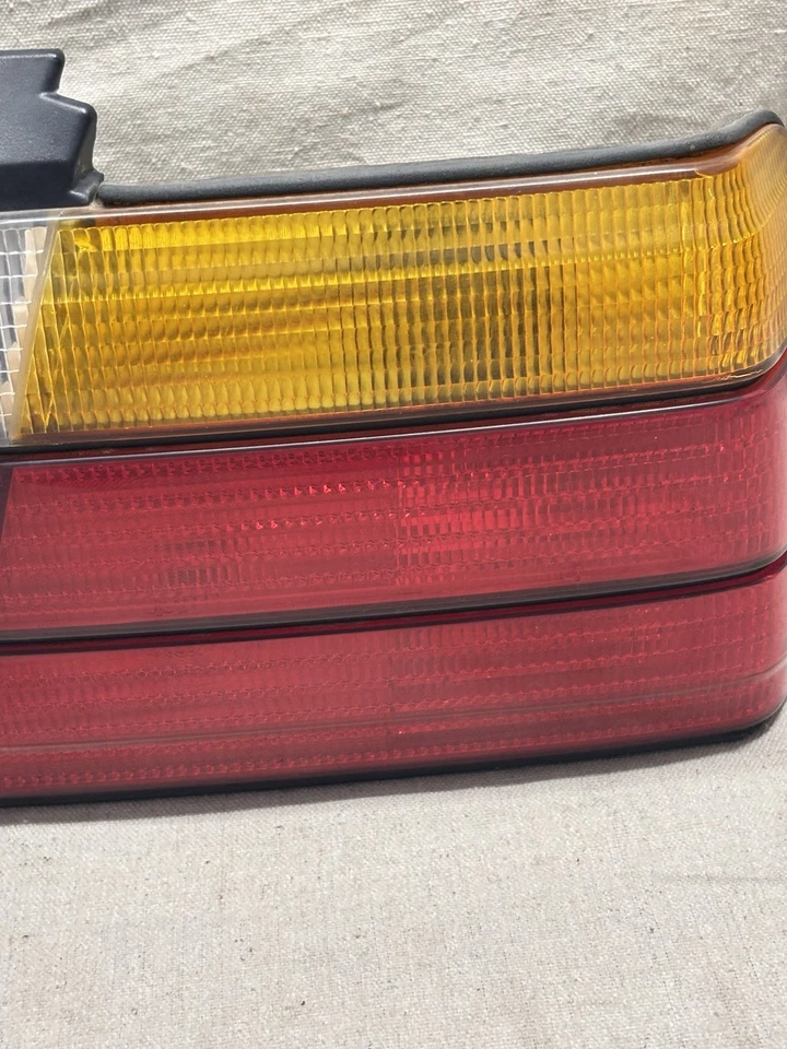 二手 1990 - 1999 年宝马 E36 318i 323i 325i 328i Coupe 可调式右尾灯 — 第 3/4 张图片