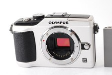  Excellent  OLYMPUS PEN Lite E-PL2 12.3MP Digital Camera White Body w/ Battery