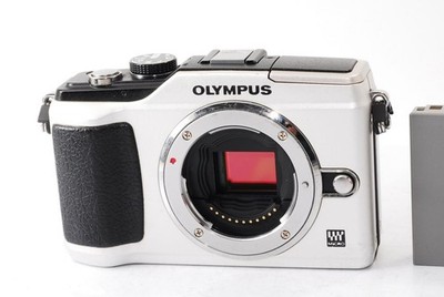 [ Excellent ] OLYMPUS PEN Lite E-PL2 12.3MP Digital Camera White Body w/ Battery