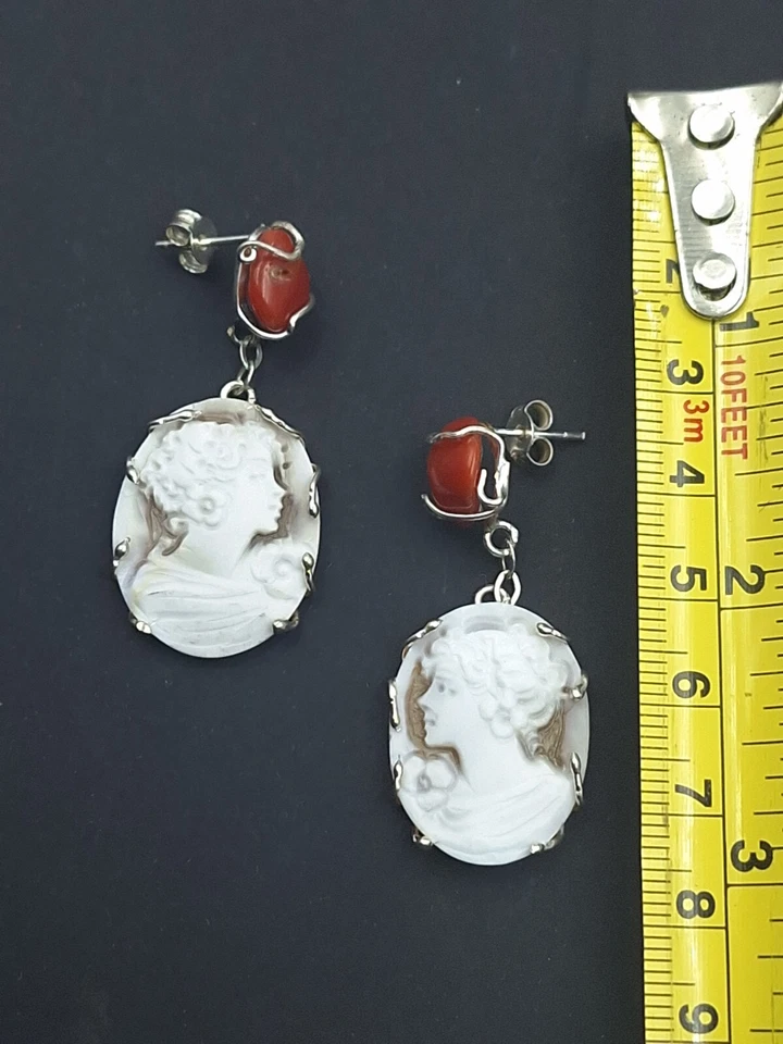 Orecchini da donna di Argento 925 e corallo Rosso in Cammeo con pendenti a cameo - Immagine 2 di 4