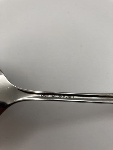 Oneida Stainless Flatware 7.5” Ladle, Royal Flute Pattern, Glossy Silver - Picture 4 of 4
