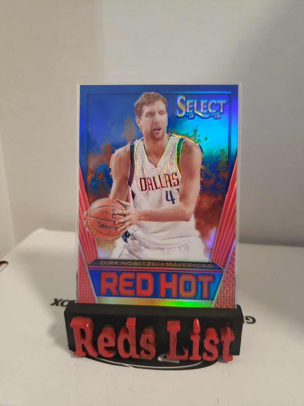 2013-14 Select Red Hot Blue Prizm 5/49 Dirk Nowitzki #37 Dallas Mavericks HOF
