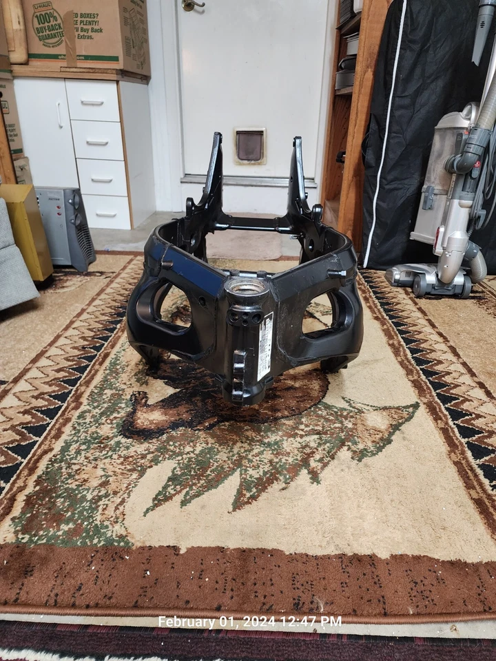 Honda CBR600RR 2005 cuadro chasis recto Foto 4 de 4