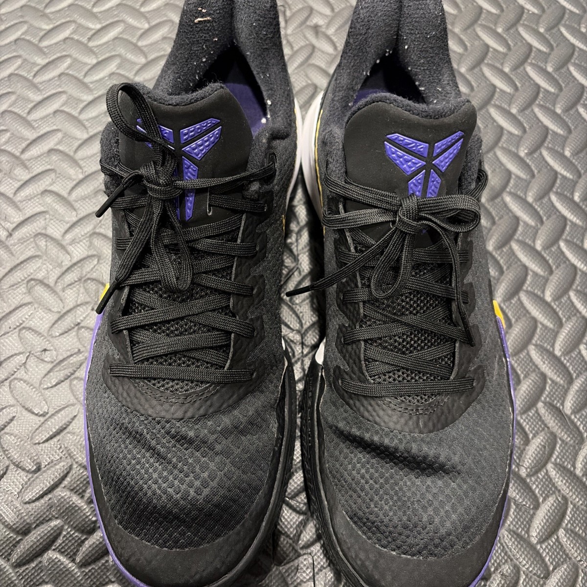 Ultra Rare Nike Mamba Focus Kobe Bryant Sz 9 Lakers Basketball