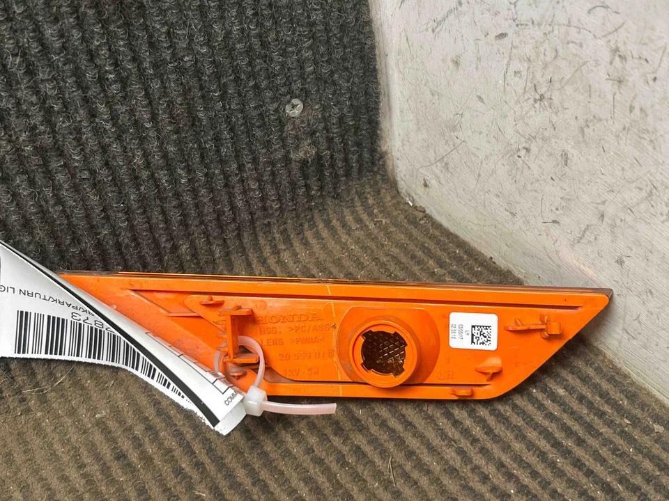 Fits 2016-21 Honda Civic Left Side Marker OEM:33850TBAA02 - Imagem 2 de 4