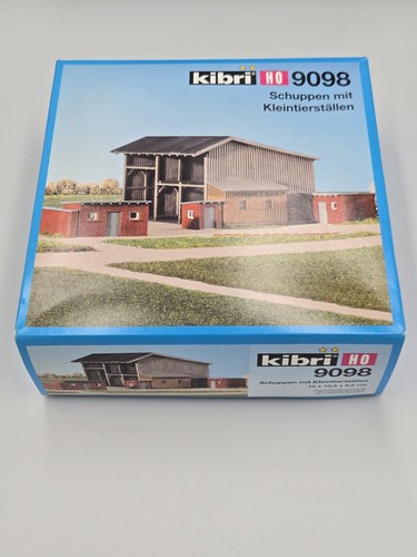 Kibri #9098 HO Scale Shed With Animal Enclosures cobertizo con pequeños animales | Zustand: New