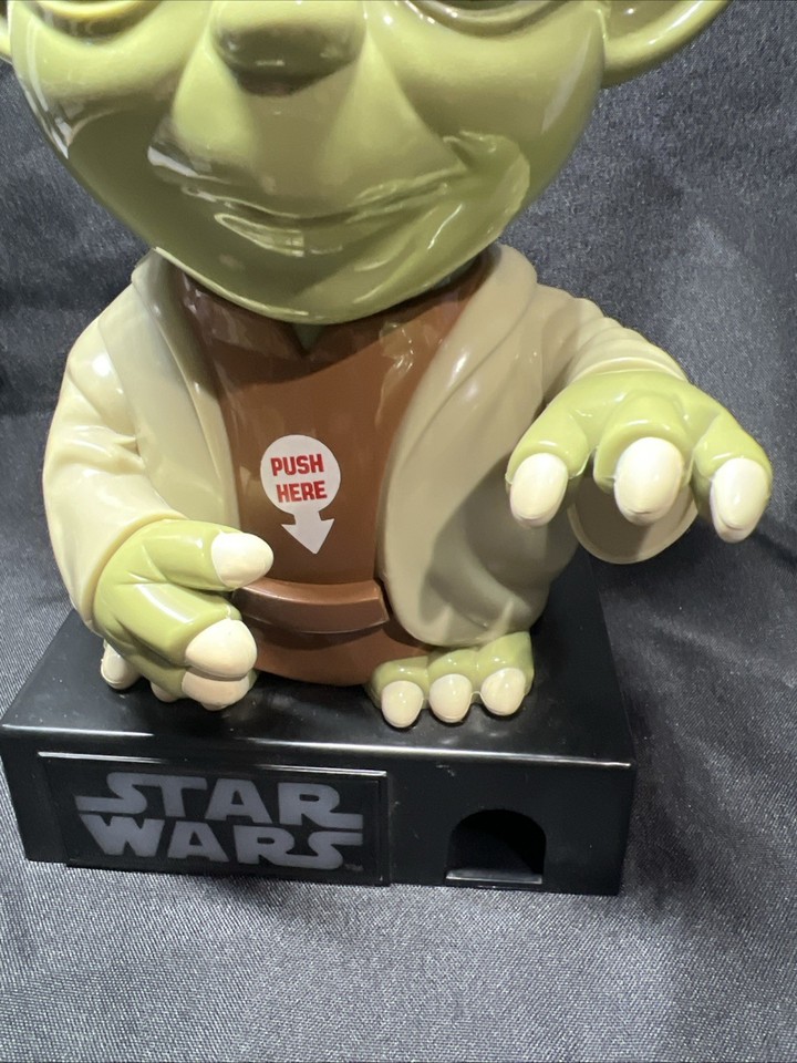 Star Wars Yoda Talking Candy Dispenser Star Wars Galerie 2012