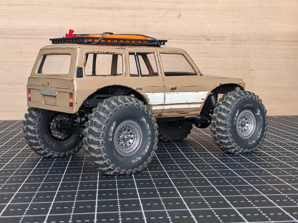 Axial SCX24 1/24 Toyota Land Cruiser 132-137mm C10 Deadbolt RC Crawler Truck - Image 4 of 4