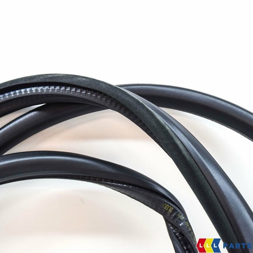NEW GENUINE AUDI A3 8P INNER FRONT DOOR RUBBER SEAL GASKET BLACK 8P3831721K28P - Picture 4 of 6