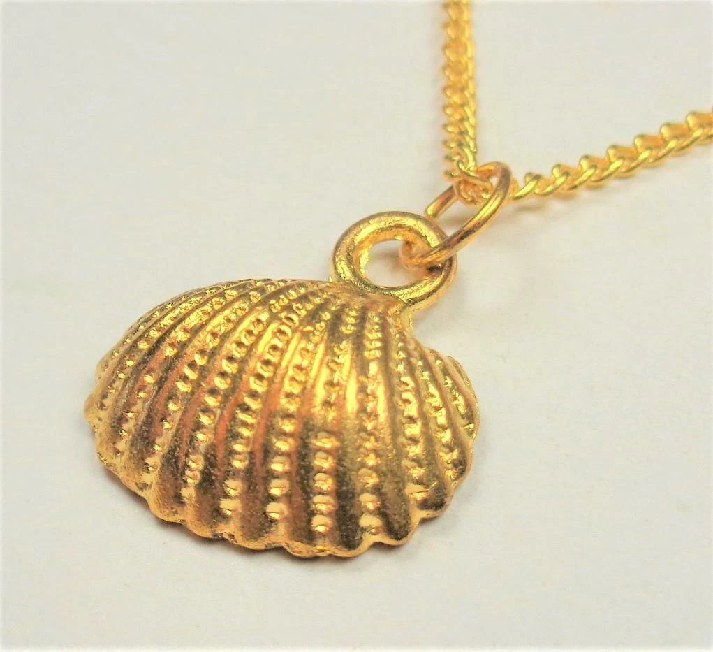 Gold 2024 beach necklace