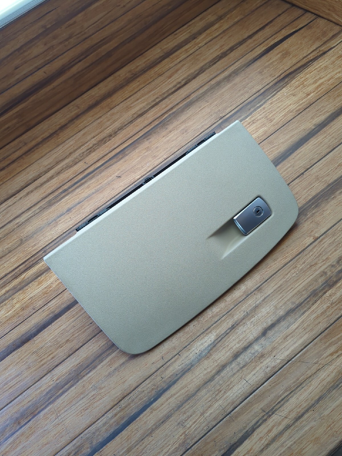 🚘20172020 BMW 530I G30 FRONT DASH GLOVE BOX STORAGE COMPARTMENT