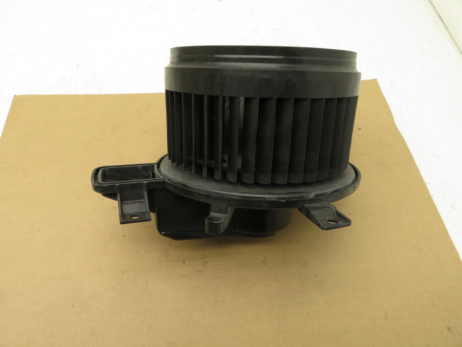 2014-2017 MASERATI GHIBLI SQ4 A/C AC AIR CONDITIONING CONDENSER BLOWER MOTOR OEM