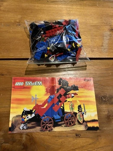 Lego Vintage Castle Dragon Knights 6043 Dragon Defender (100% complete no box)