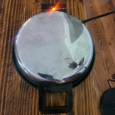 Vintage Working Toastmaster Model 245 Waffle ...