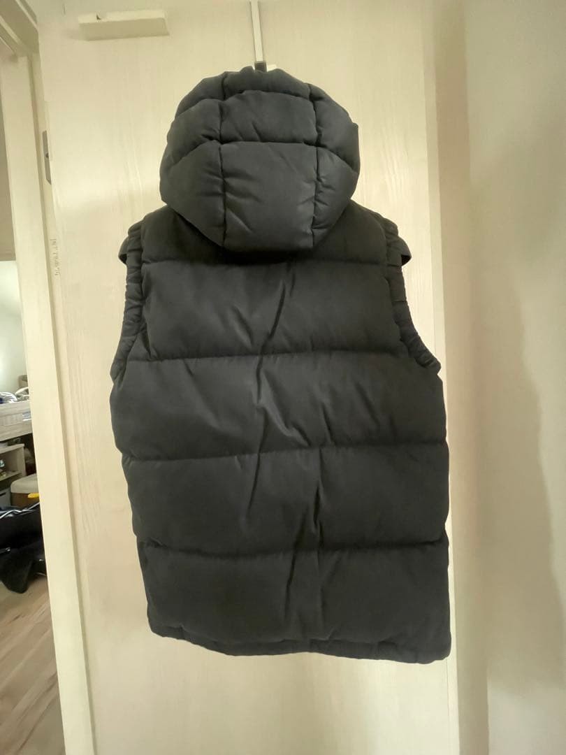 Moncler V Vest Black L thumbnail 6