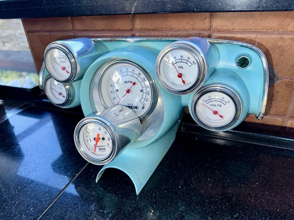 Chevrolet Belair Nomad 1957 tablero cuadro de instrumentos velocímetro 1584733 Foto 2 de 4