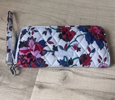 Vera Bradley VINEYARD FLORAL Zip Around Wallet Wrist Strap Colorful