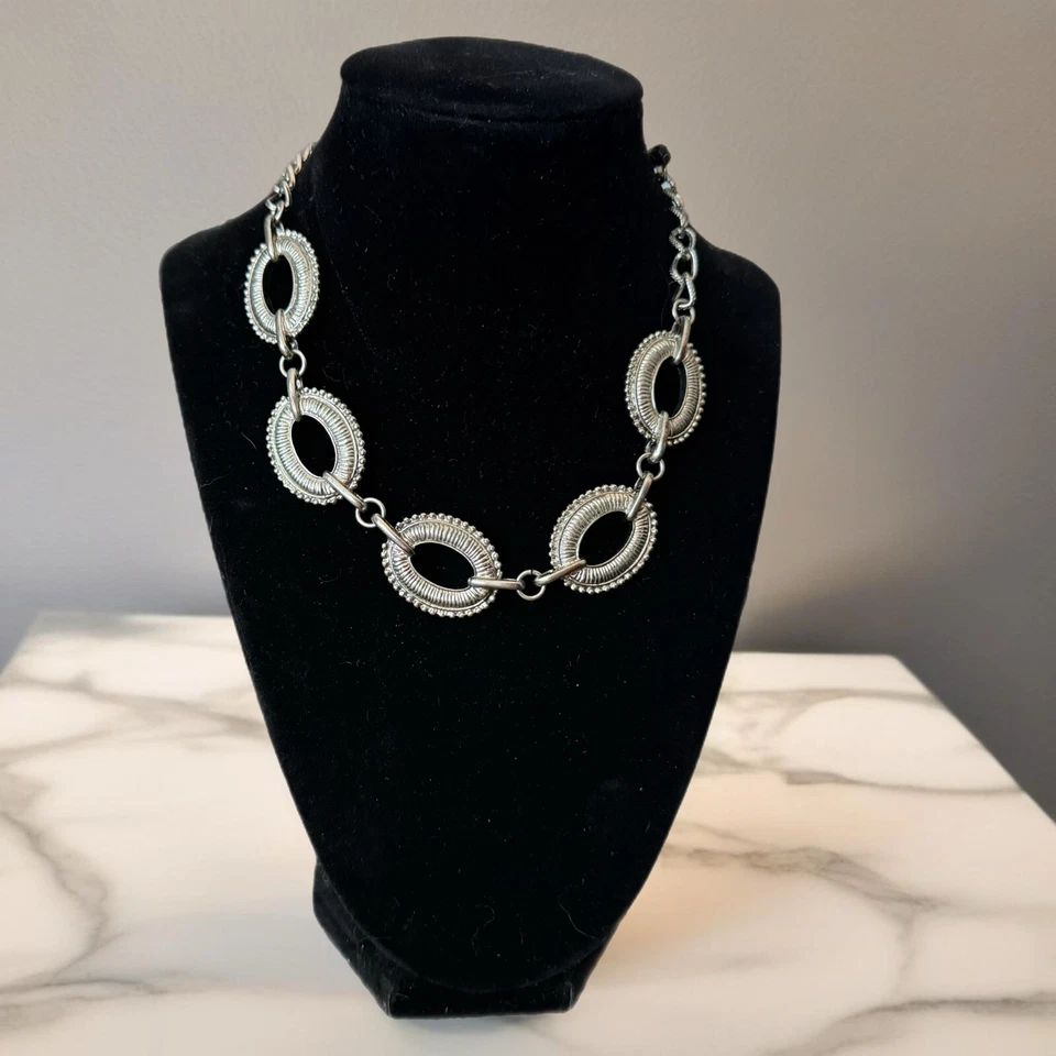 Collar Gargantilla Firmado 2028 Collar Reversible Tono Plata Cadena Eslabón Negro 16-19 Foto 2 de 4