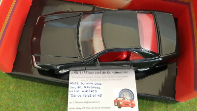 Guiloy Mercedes 500 SL Coupé en bleu foncé au 1:24 en boîte