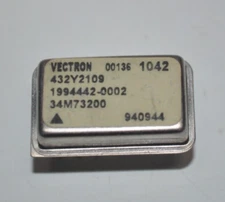 VECTRON 00136/1042 432Y2109 1994442-0002 34M73200 940944 Oscillator?