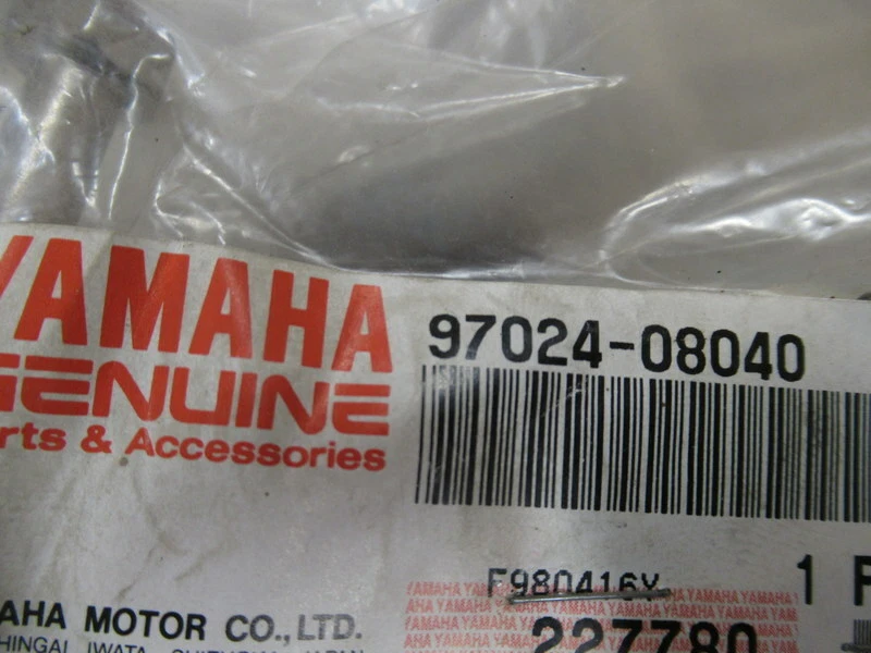 Q13B Yamaha Genuine Marine 97024-08040 Bolt OEM New Factory Boat 