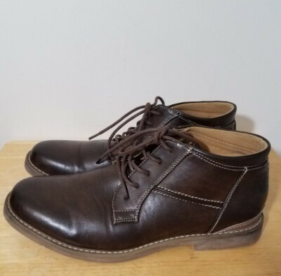 Steve Madden Men display picture 1