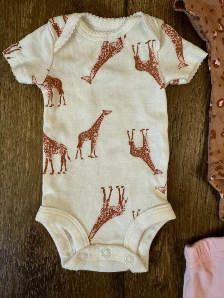 Carters Baby Girl Preemie 3 Piece Outfit Bodysuits Pants Giraffe