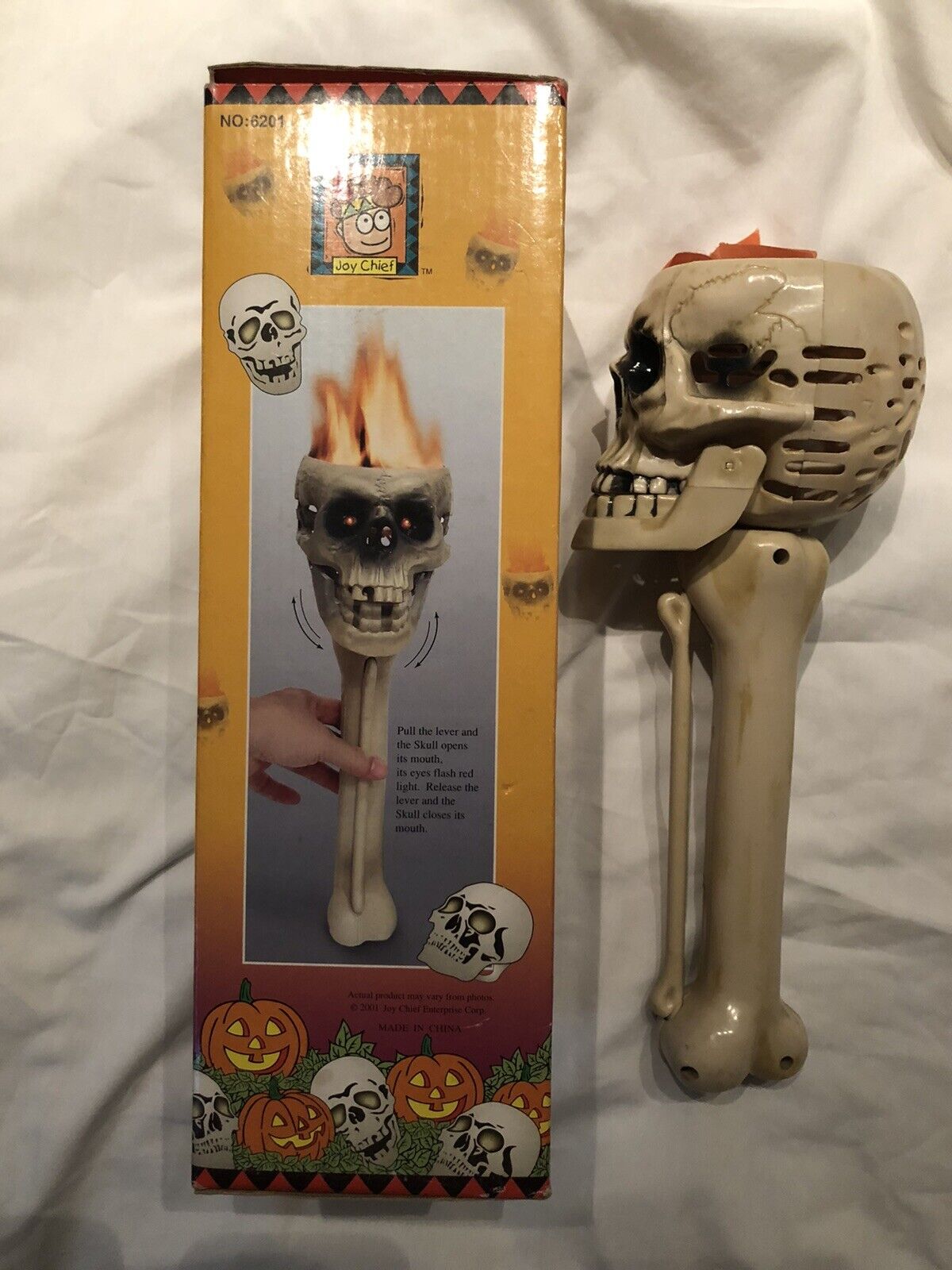 Rare Vintage 2001 Halloween Talking Flaming Skull Torch Light Up Flash Joy Chief Super mile widziana niska cena