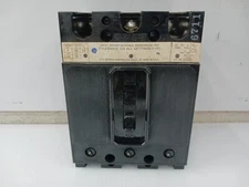 ITE 3 Amp Circuit Breaker 3 Pole 600 VAC EF3-A003