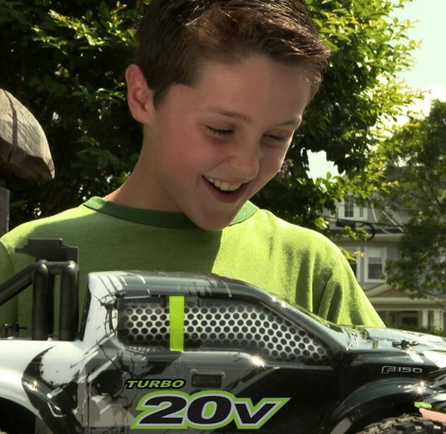 kid galaxy 20v rc truck