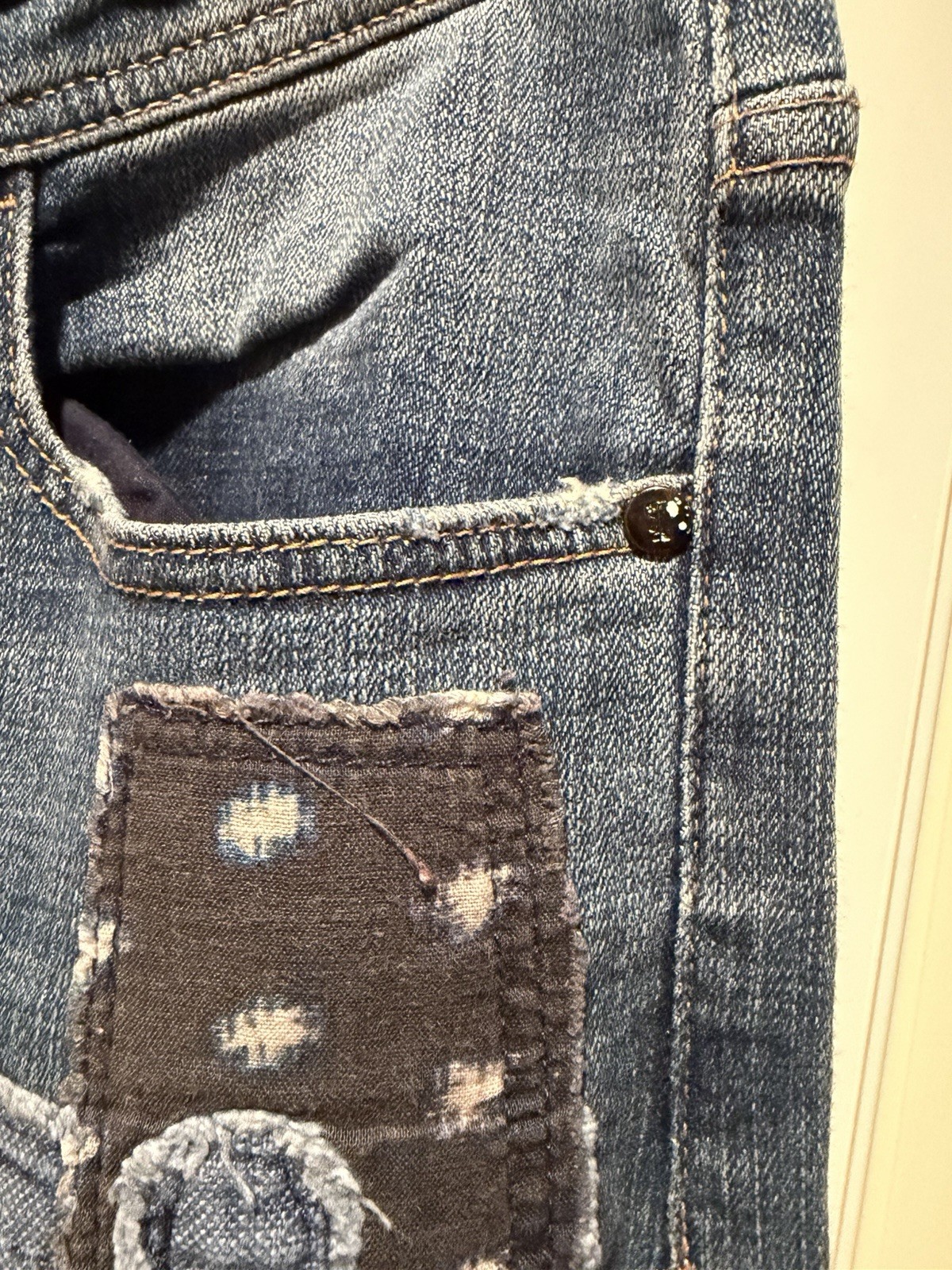 Pilcro Patchwork Distressed Straight Jeans Tinted… - image 15