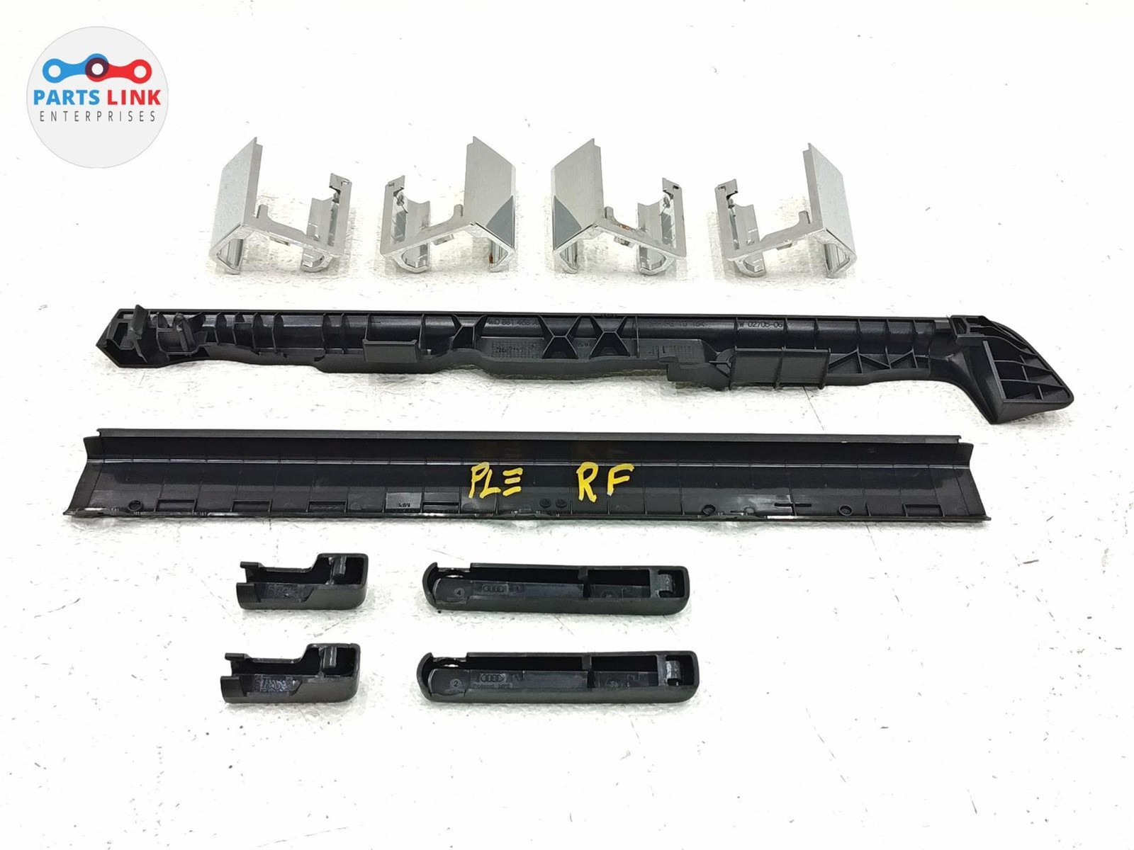Bentley Bentayga Speed 2017-2020 Front Right Seat trim panels Set