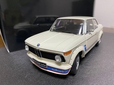 Kyosho 1 18 BMW 2002 Turbo (White) KS08544W