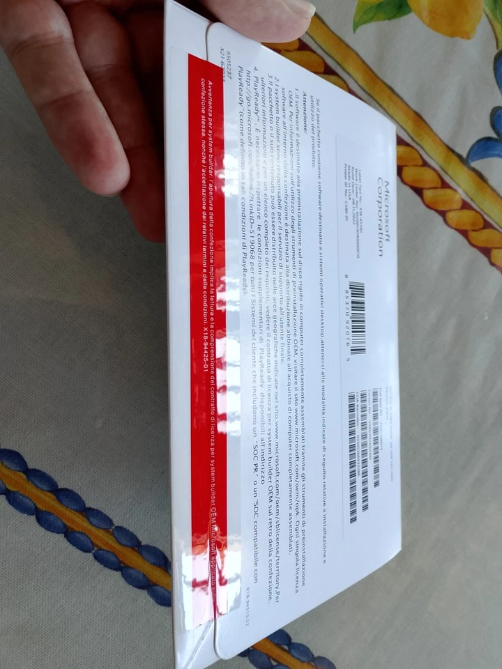 Software MICROSOFT Windows 10 Pro 1 PACK 64Bit ITALIANO OEI DVD BOX - ORIGINALE - Immagine 3 di 3