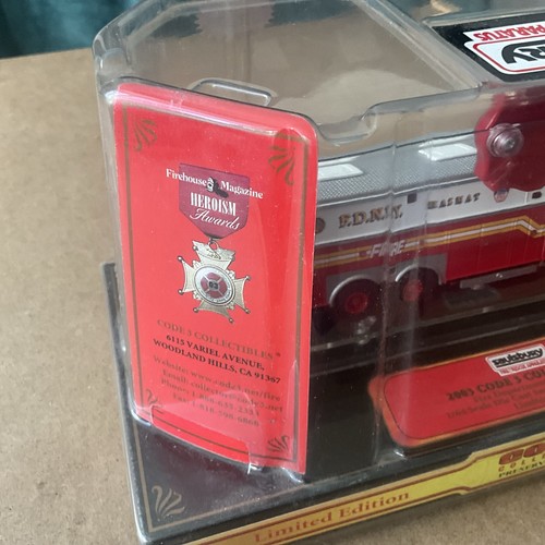 Code 3 FDNY Hazmat Saulsbury Heavy Rescue Fire Engine. (12705). M - Picture 8 of 10