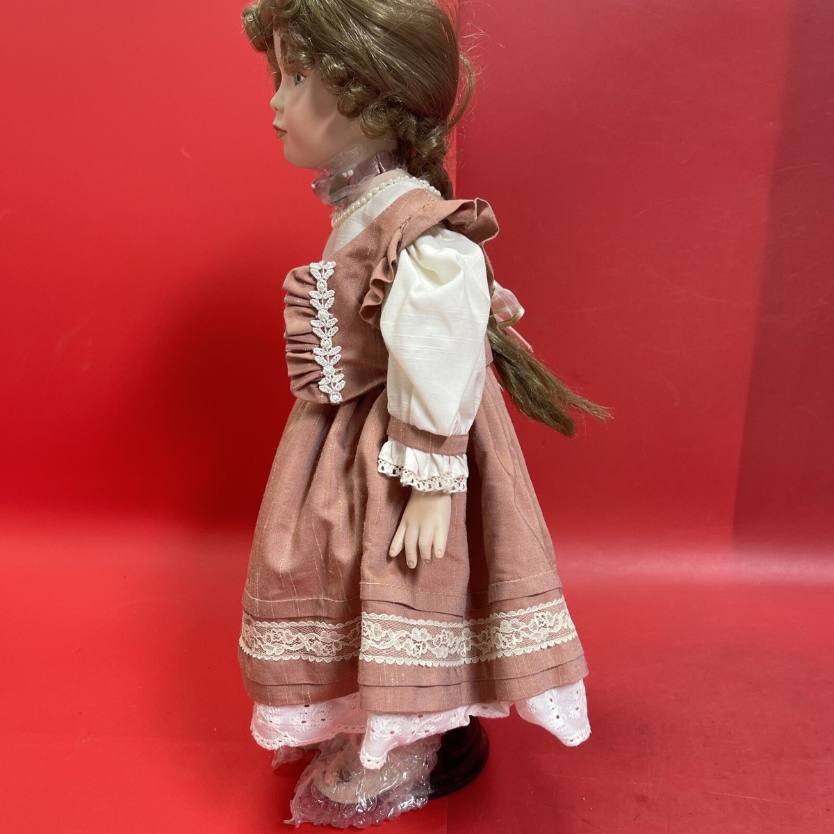 ポーセリンドール　アメリカ製 Collectible Porcelain Doll - 18” | eBay