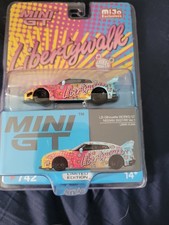 mini gt 1/64 liberty walk nissan  35gt rr 742
