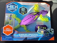 HEX BOTS Glow-in-the-Dark Gecko, Rechargeable Remote Control Robot Kids Toys, Cl