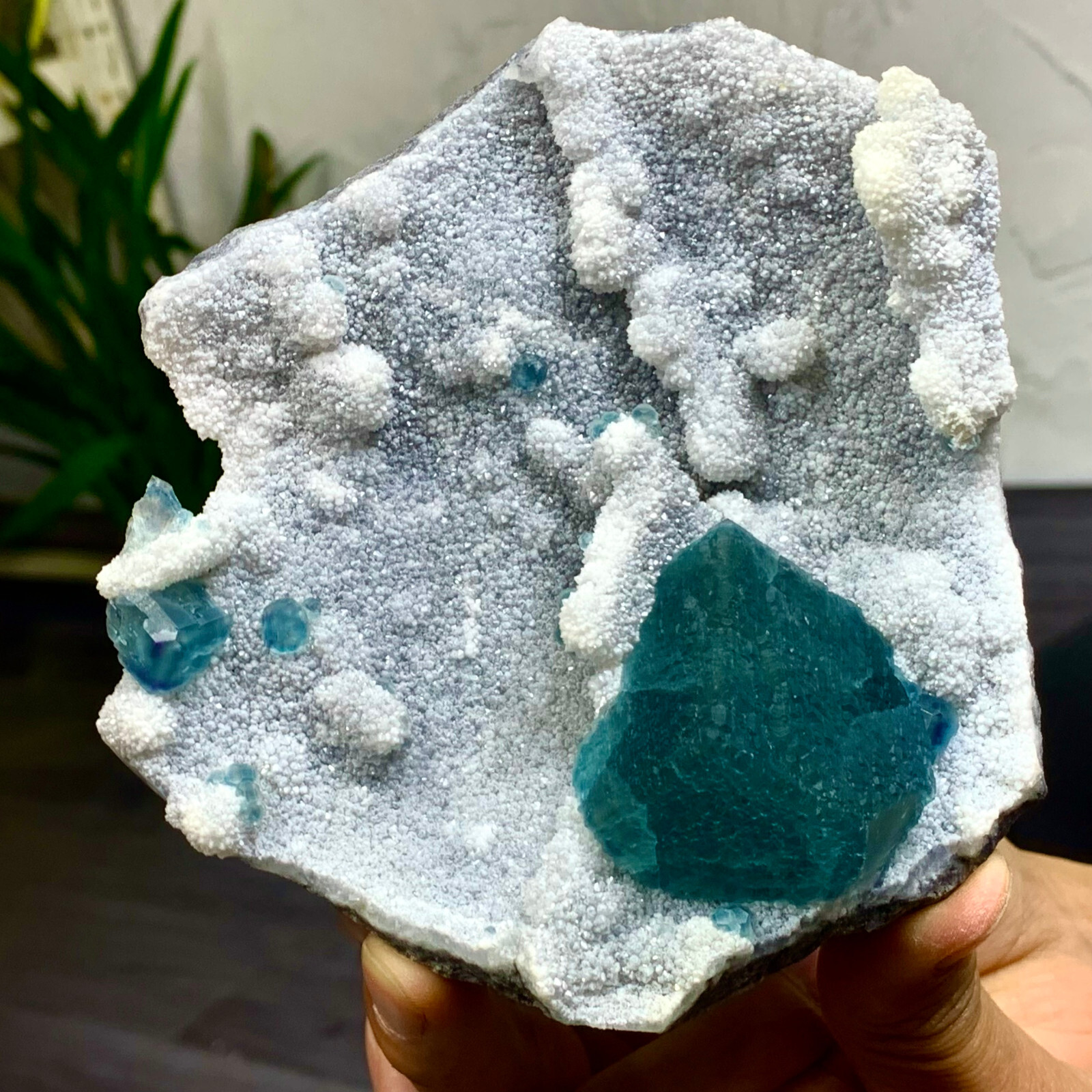 494G Rare Transparent Green Cubic Fluorite Crystal Mineral Specimen from China