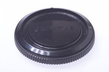   OLYMPUS OM ORIGINAL CAMERA BODY CAP   7-1
