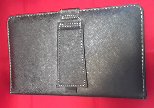 Universal 7 inch Tablet Case with PC Keyboard and Flip Stand, Black - Picture 8 of 9