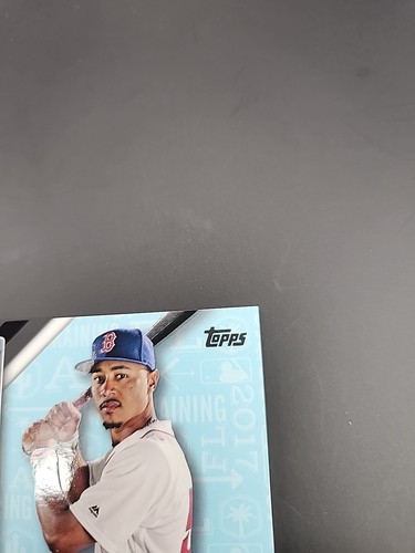 2017 Topps Mookie Betts #MLBST-MB - MLB Spring Training Logo Patch Black /50 - Picture 4 of 6