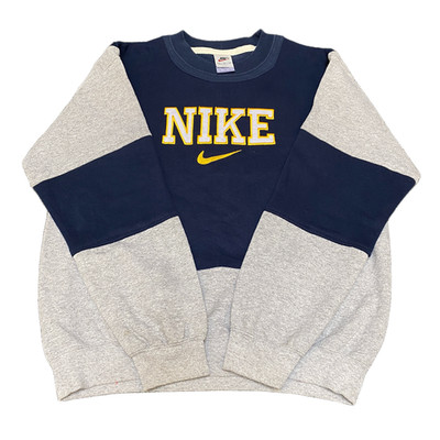 Nike Reworked Sweatshirt Herren M Navy Grau Bestickt Spellout Logo Vintage Y2K