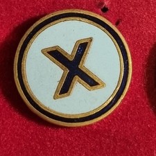 Pins Chiffre X