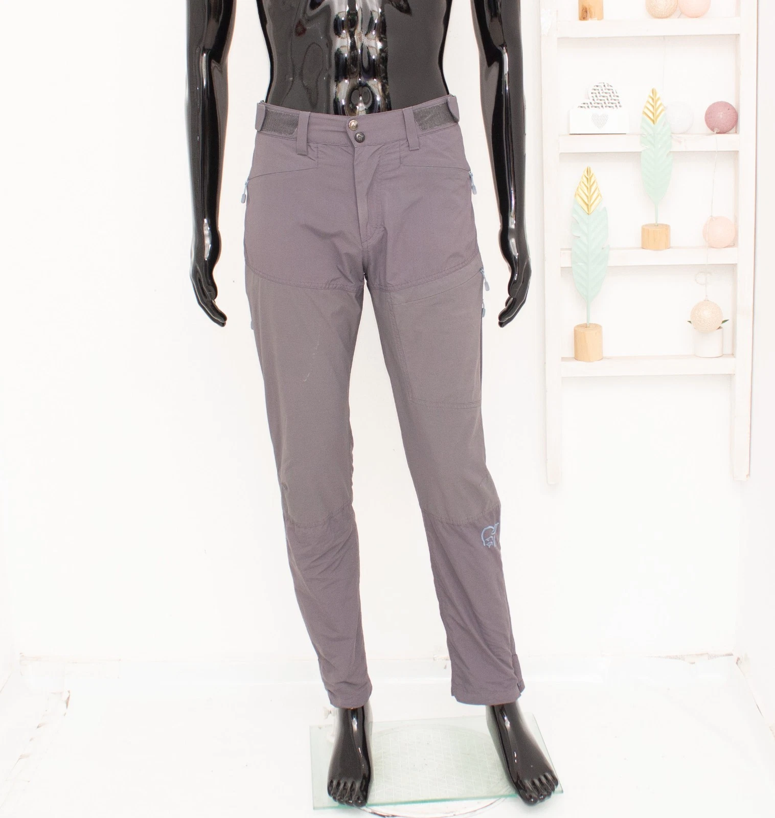 NORRONA Bitihorn Lightweight Trousers Mens Grey Hiking Trekking Pants Size S
Opens in a new window o