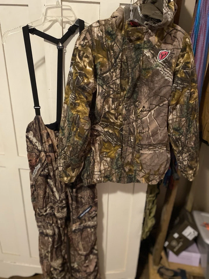 Women’s ScentBlocker  And Underarmour Hunting Jacket/Bibs/Pants Sz M Quality - Image 2 of 4