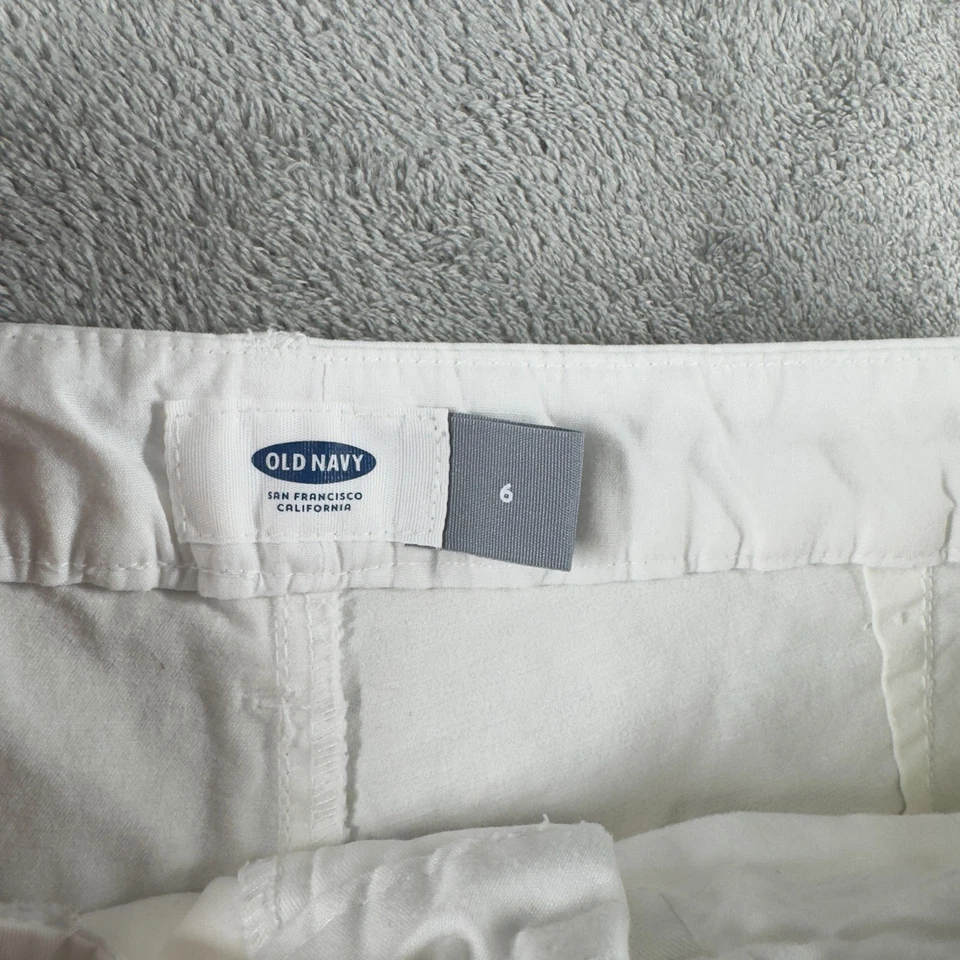 Old Navy Womens White Chino Shorts Size 6 Cotton Flat Front Regular Fit - Image 4 of 4